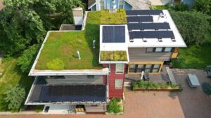Minneapolis green roof with solar energy